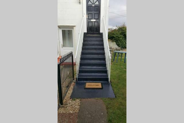 Largs Holidays Villa Exterior photo